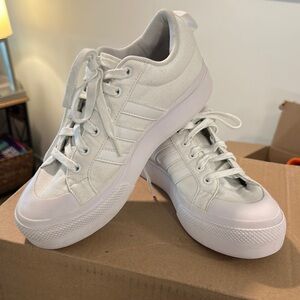 Adidas Bravada 2.0 Platform Sneaker